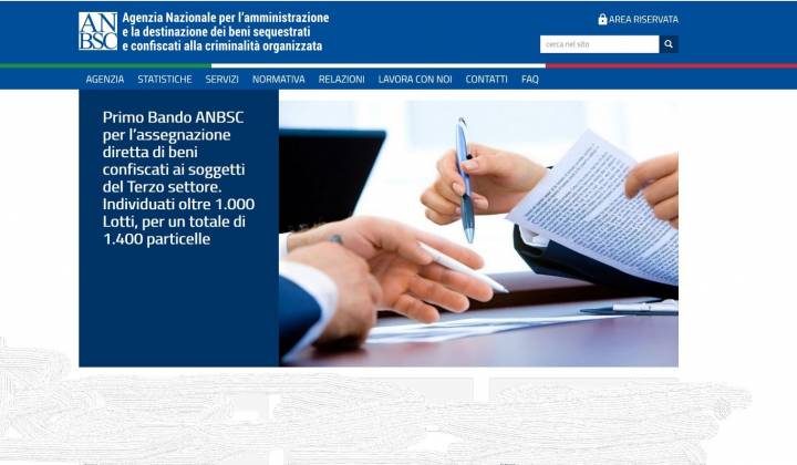 Immagine articolo: Bando dell'ANBSC per assegnare immobili confiscati ad Enti e le Associazioni. In Sicilia disponibili ben 657 lotti.