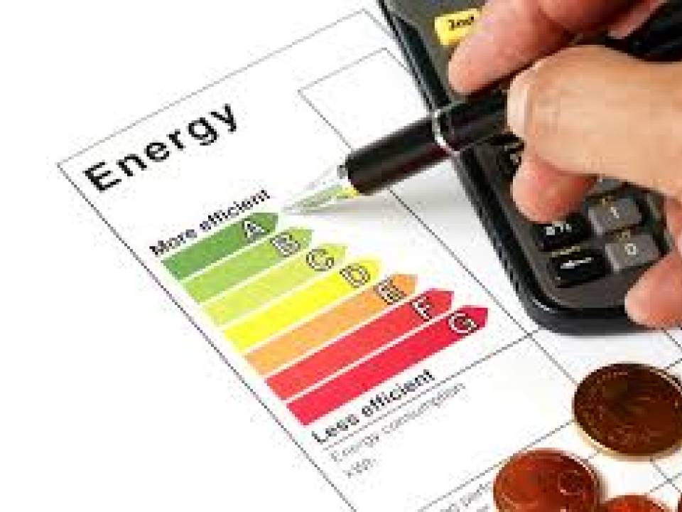 Immagine articolo: Nuovo bando per ridurre i consumi di energia negli edifici pubblici siciliani. Con l'azione 4.1.1 fino a 3 milioni di € ed un contributo del 100% a fondo perduto